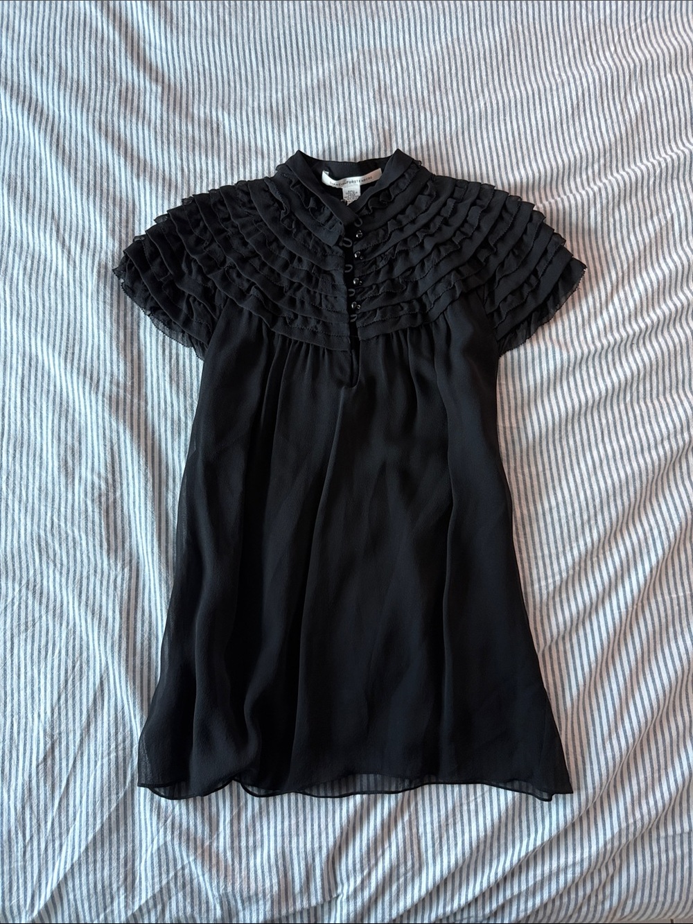 Diane Von Furstenberg Black Ruffle Short Sleeve Blouse